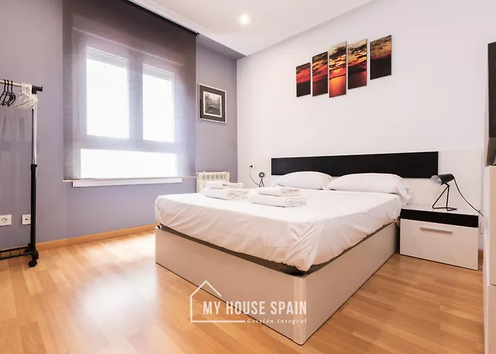 דירה Myhousespain - Nuevo Piso En Hermanos Felgueroso גיחון